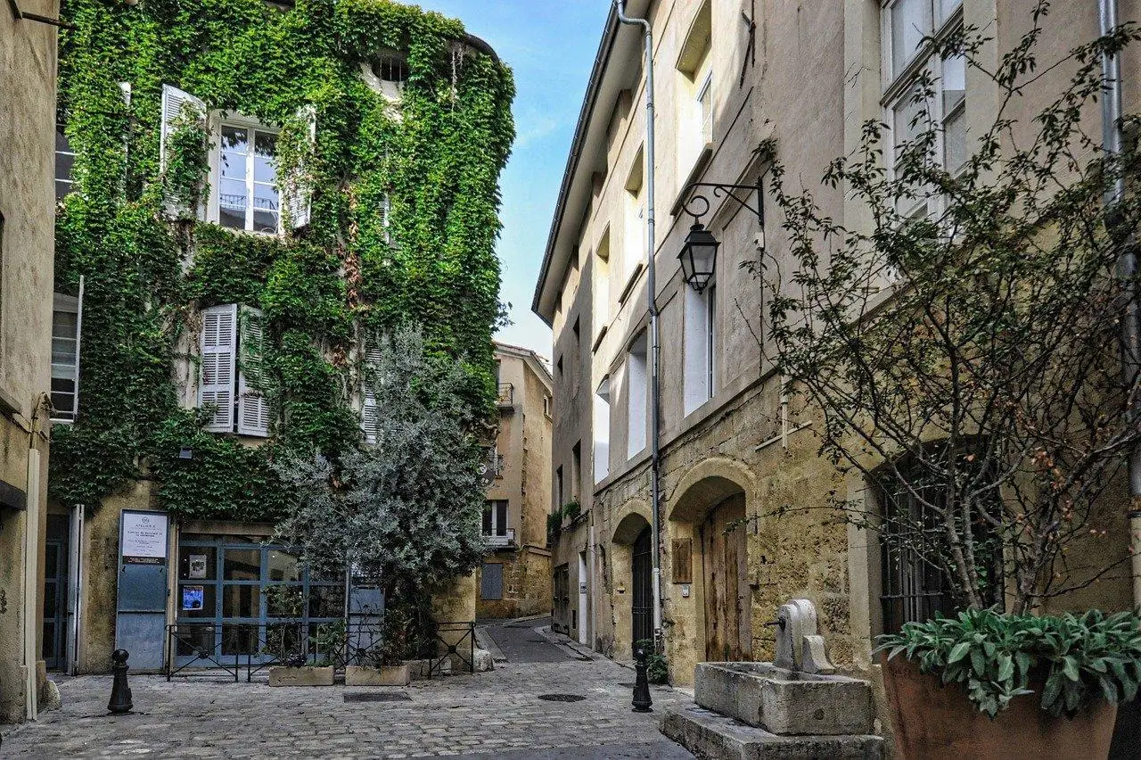 What we lose when old architecture disappears